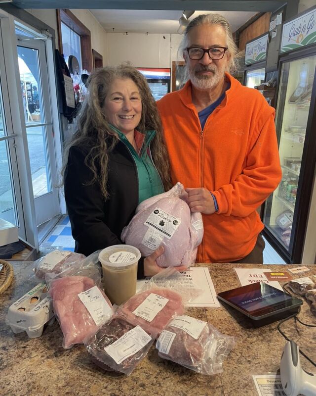 Karen and Frank, longtime customers and friends of ours, came to pick up their Thanksgiving turkey today. A tradition they are so happy to continue! We appreciate every time they come through our door. To them and everyone else, we want you all to know how treasured you are. Thank you!
.
.
.
#diemandfarm #wendellma #farmstore #shoplocal #buylocal #grownheresoldhere #familyfarm #westernmass #franklincounty #pioneervalley #bealocalhero #othersidema #visitwesternma #igers413 #thankyou