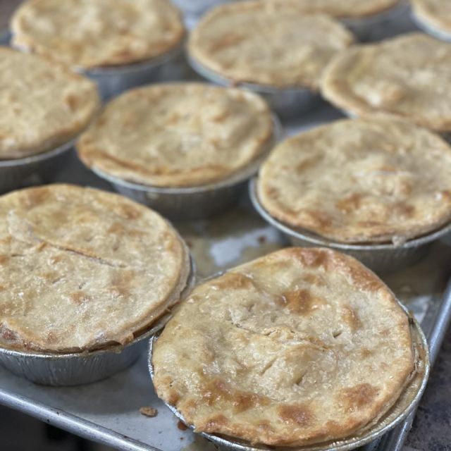 This weather is begging for a warm, comforting meal. Good news – we have just what you need! Freshly baked homestyle turkey pot pies are ready to go! Flaky crusts filled with savory goodness – the perfect antidote to these gloomy skies. Looking for something different? No problem, we've got you covered! From hearty stews simmered to perfection, creamy soups to warm you from the inside out, to delicious casseroles packed with flavor – we have it all. Swing by today and let us help you chase away the cold with a delicious, homemade meal! 
.
.
.
#diemandfarm #wendellma #farmstore #shoplocal #buylocal #familyfarm #westernmass #franklincounty #pioneervalley #comfortfood