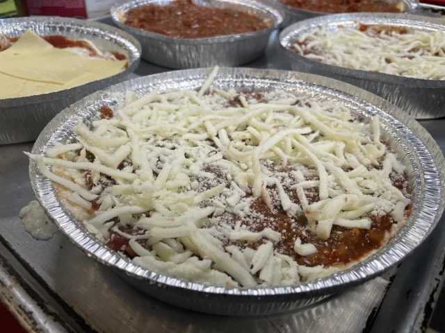 Looking for some comfort food? We’ve got just what you need! Our freshly made beef lasagna is here, crafted with our own ground beef. After a recent restock, we’re working hard to keep all your favorites on the shelves. Stop by the farm store to see what’s fresh and available – there’s something delicious waiting for everyone!
.
.
. 
#diemandfarm #wendellma #farmstore #shoplocal #buylocal #grownheresoldhere #familyfarm #westernmass #franklincounty #pioneervalley #bealocalhero #othersidema #visitwesternma #igers413 #413life #grassfed #beef #whatsfordinner